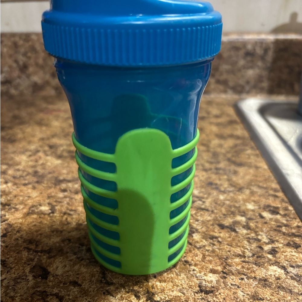 Munchkin Blue and Green Toddler Cup
